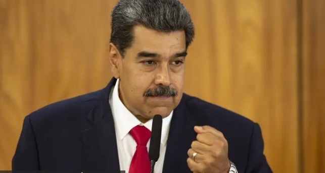 Maduro toma posse para terceiro mandato após eleição contestada: "Ninguém impõe um presidente à Venezuela"