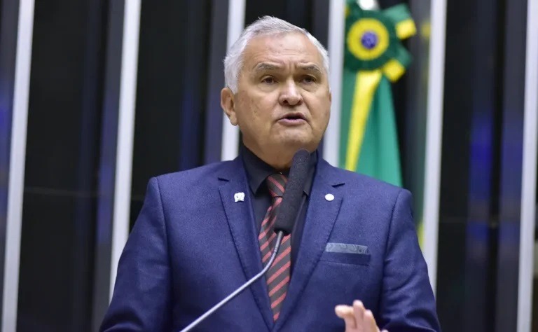 Justiça Federal condena General Girão a pagar R$ 2 milhões por incentivo a atos antidemocráticos