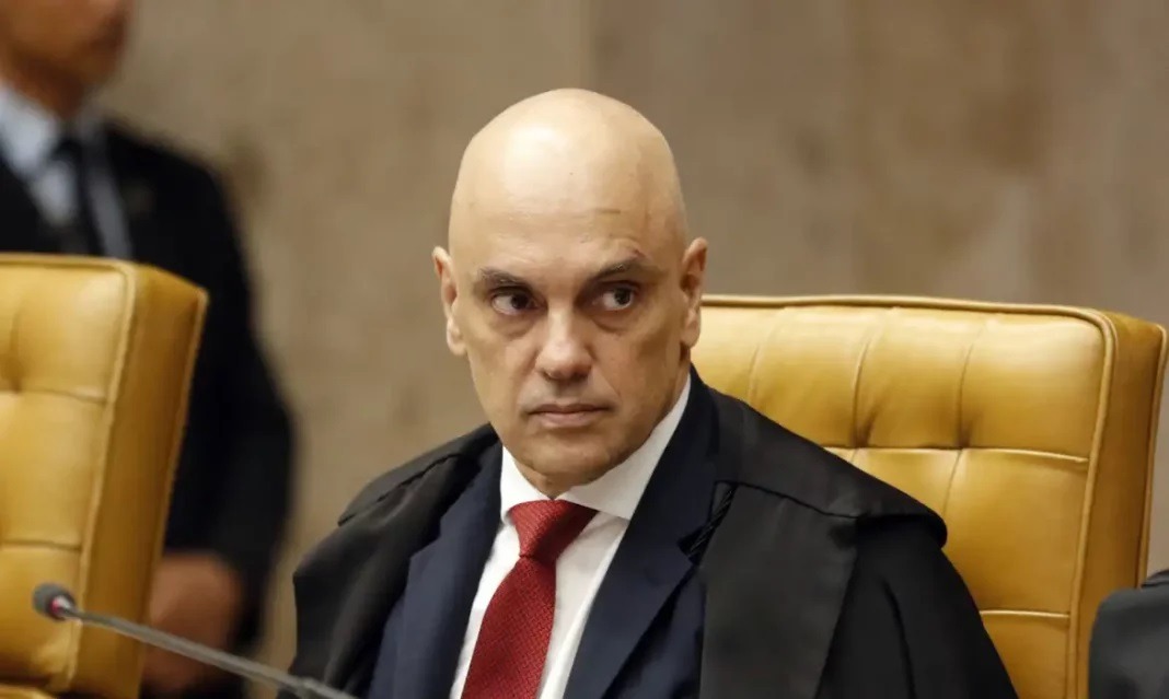 Moraes manda Bolsonaro apresentar ‘convite oficial’ para posse de Trump