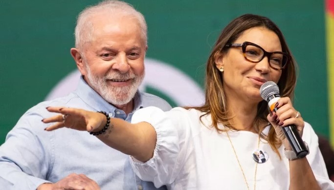 Janja tenta manter influência na comunicação após troca na Secom e se aproxima do meio jurídico