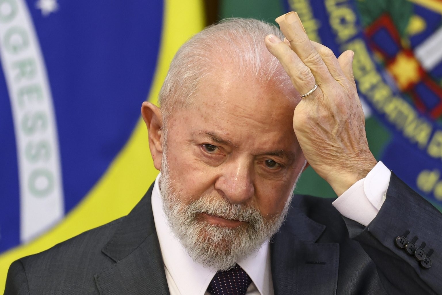 Lula vê sucessão de erros e derrota para oposição em norma sobre Pix