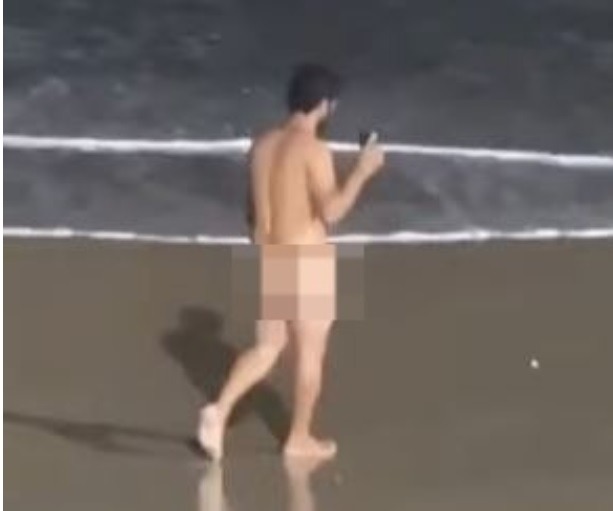 VÍDEO: Homem passeia nu por praia do RN e causa confusão 
