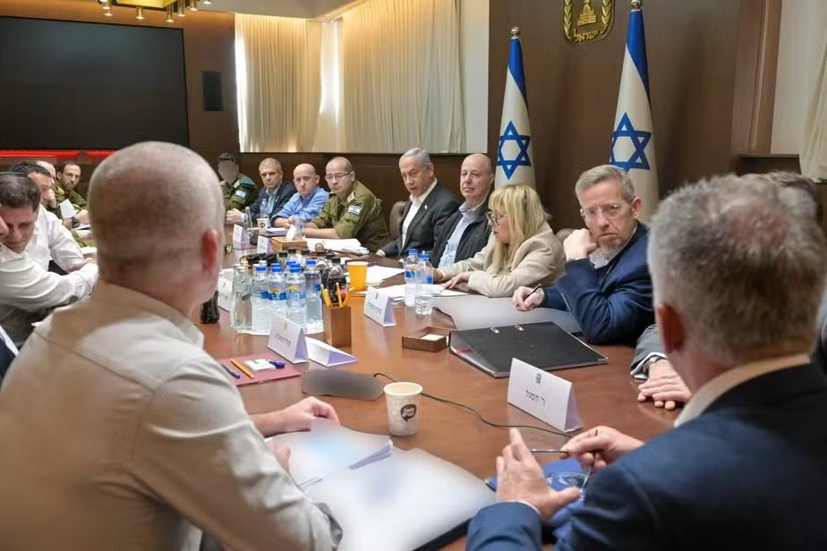 Israel aprova acordo de cessar-fogo com Hamas