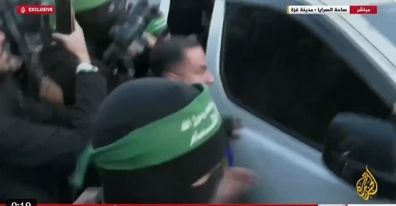 Primeiras reféns são libertadas após cessar-fogo na Faixa de Gaza
