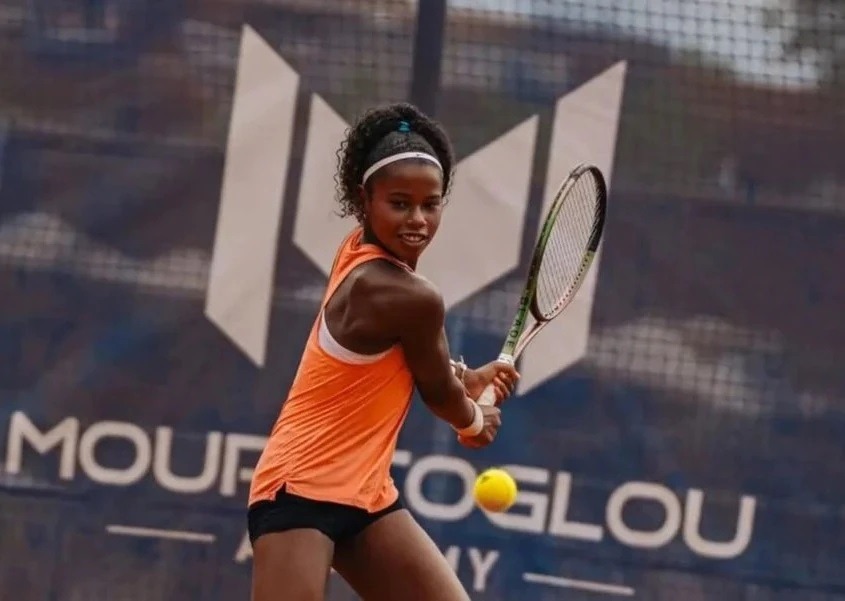 Potiguar Victoria Barros vence de virada e faz história no Australian Open