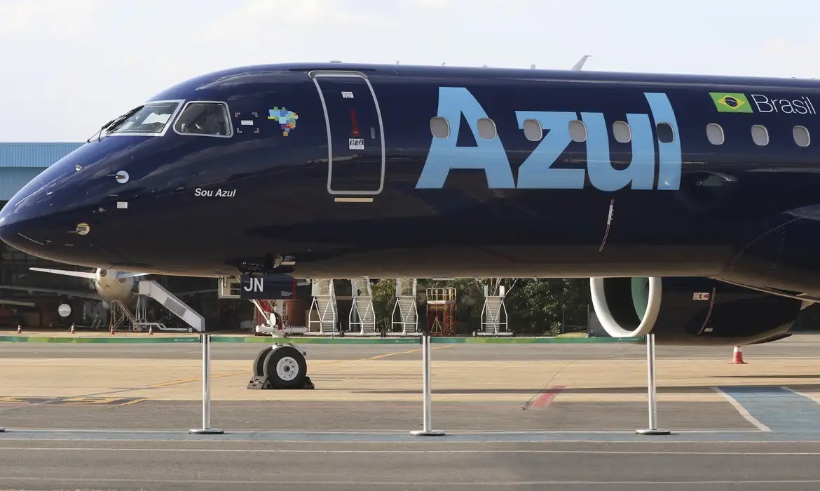  Azul anuncia suspensão de voos entre Natal e Fernando de Noronha
