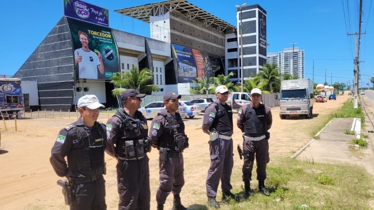 PM prendeu 16 pessoas e apreendeu 7 artefatos explosivos no Clássico-Rei