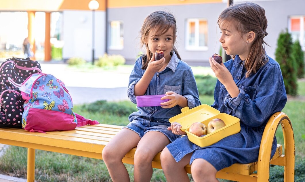 O que colocar na lancheira? Nutricionista dá dicas para alimentação infantil saudável