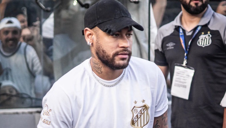 Presidente do Santos anuncia volta de Neymar: "Chegou o momento de construir nossa nova história"