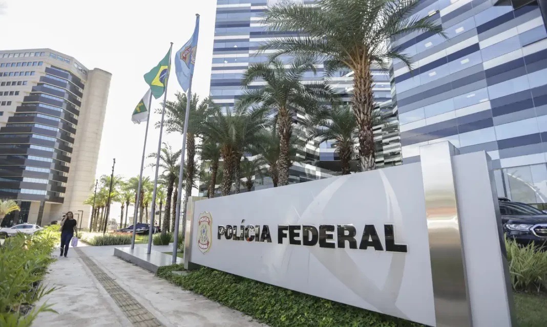 Governo anuncia concurso com 2 mil vagas para Polícia Federal
