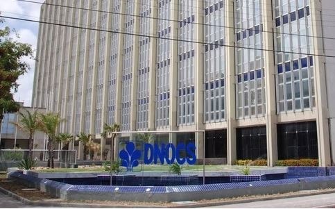 TCU descobre que Governo Lula tinha porteiro e desenhista fiscalizando obras no DNOCS