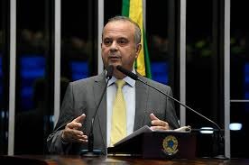 Rogério desmente fake news do PT: 'Se Lula é pai da mentira, Fátima é a mãe no RN'