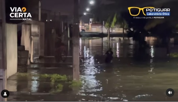 VÍDEO: Lagoa de captação no Panatis transborda e moradores pedem providências