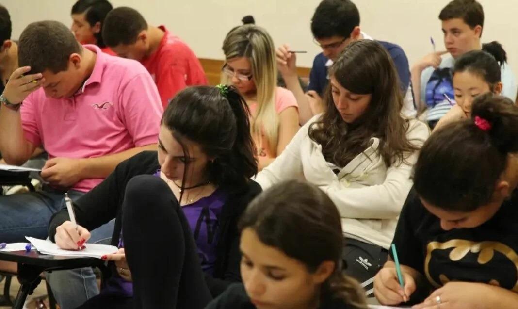 Enem: Cursinho preparatório da UFRN abre inscrições no sábado