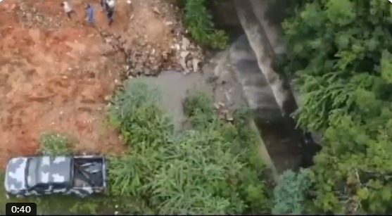 VÍDEO: Rompimento de coletor da CAERN no Barro Vermelho causa despejo irregular de esgoto no Canal do Baldo
