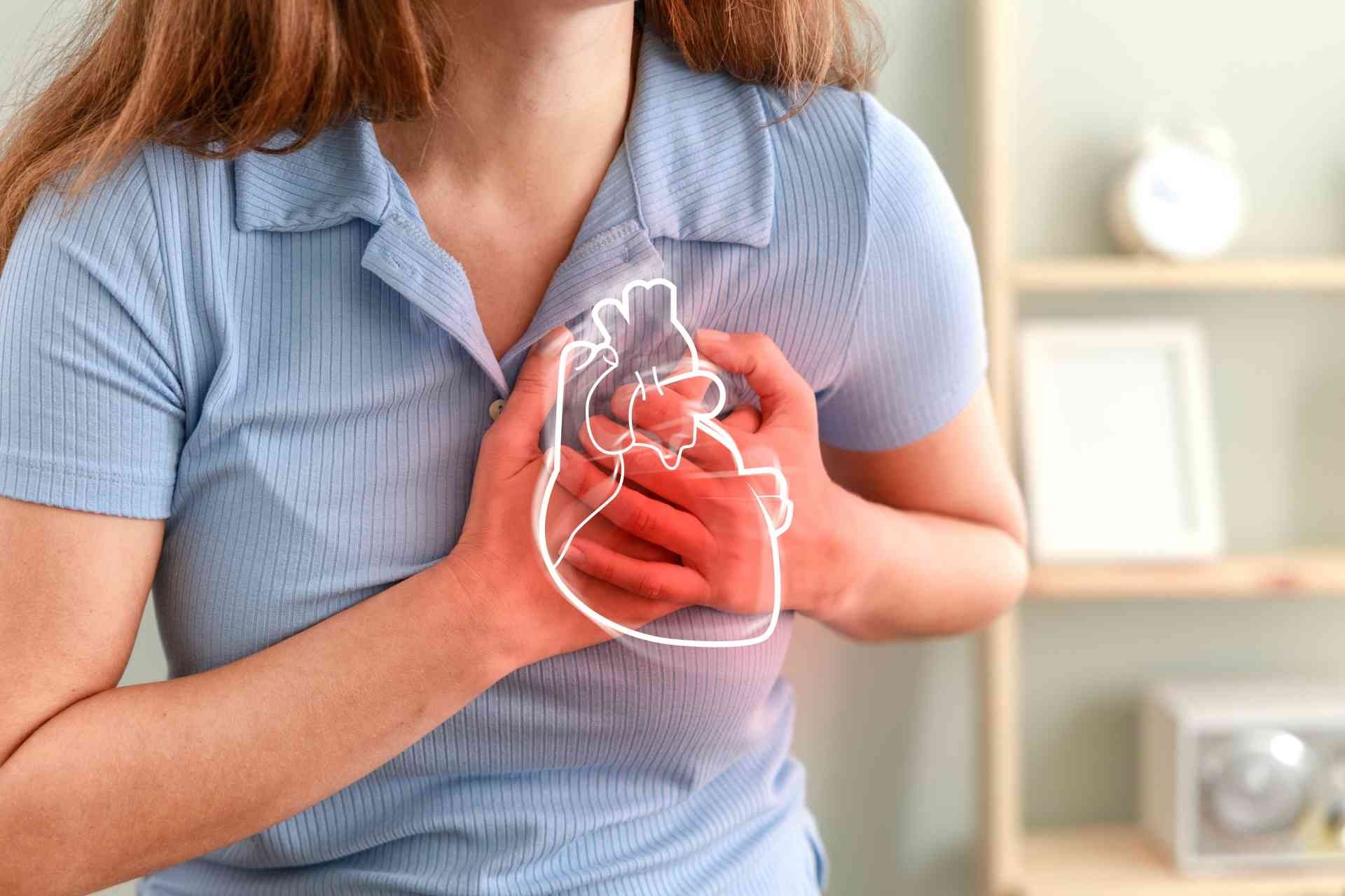 Cardiologista alerta para risco de infarto em mulheres depois dos 50 anos