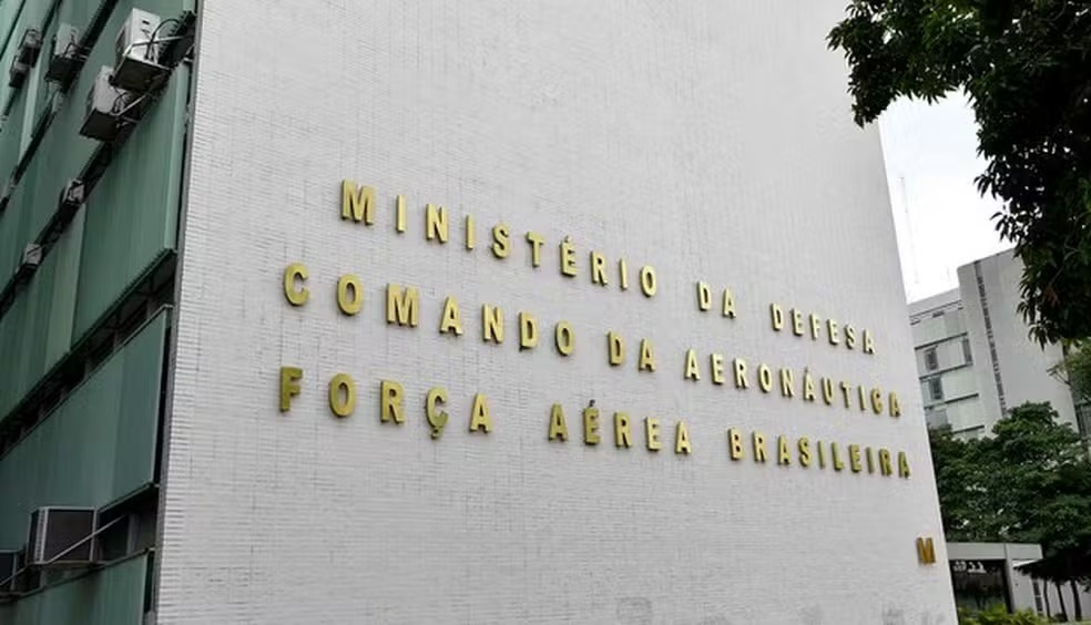 Aeronáutica abre inscrições para concurso com 345 vagas e salários de até R$ 8,2 mil