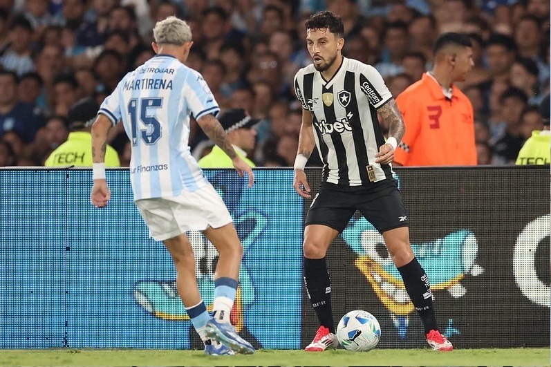 Botafogo perde para Racing na Argentina e se complica pelo título da Recopa; veja os gols