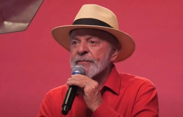 “O ministério do meu governo não sabe o que nós estamos fazendo”, diz Lula em evento do PT