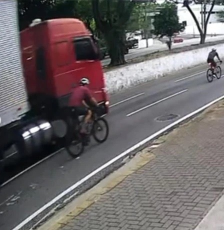 Motorista de carreta que atropelou médico em Natal é liberado após prestar depoimento