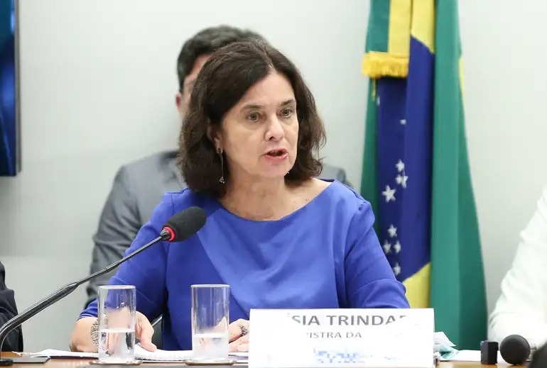 Lula demite Nísia, confirma Padilha na Saúde e dá início a reforma ministerial