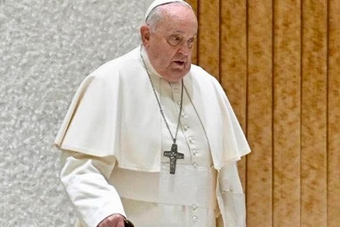Vaticano atualiza estado de saúde do papa Francisco: “Noite tranquila”