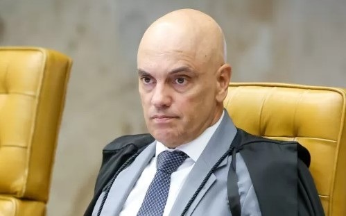 Comitê dos EUA aprova lei que atinge Moraes; Casa Branca alerta o Brasil