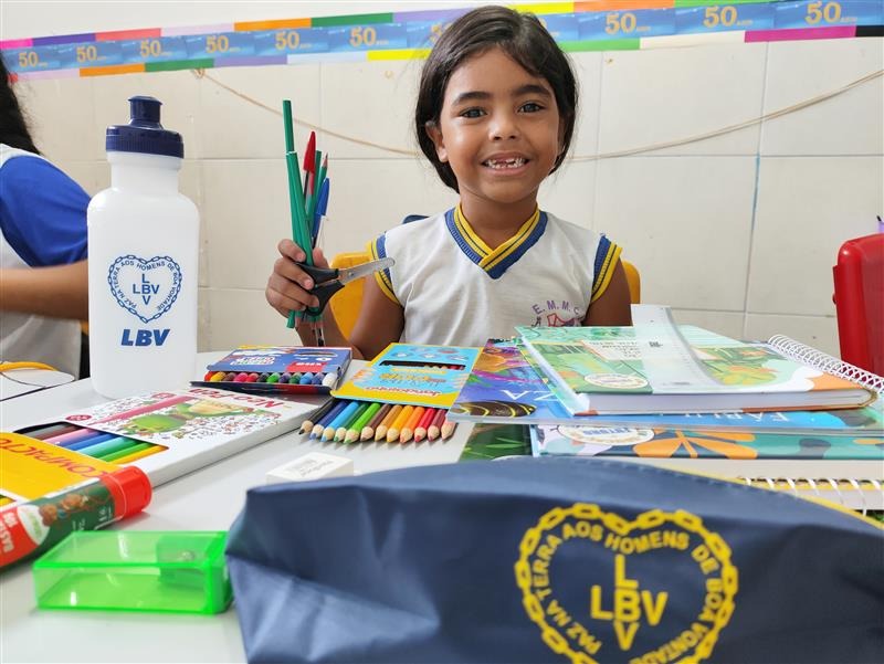 LBV entrega kits pedagógicos para crianças na capital e na Zona Rural do Estado Potiguar