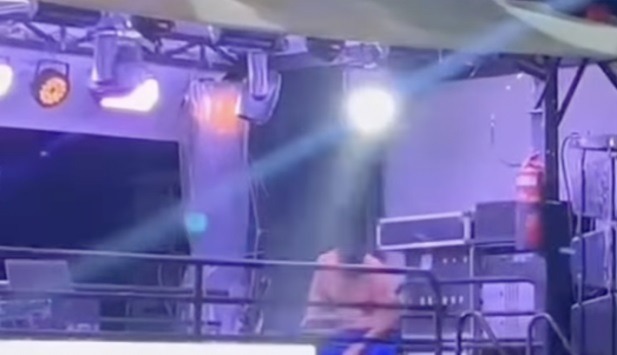VÍDEO: Homem invade palco com facas em Jardim do Seridó