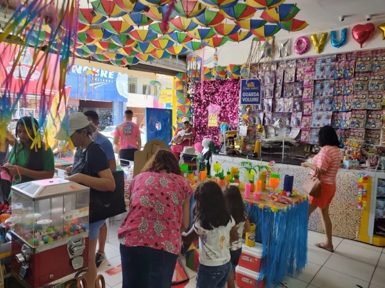 Comércio de rua e supermercados fecham em Natal nesta segunda; confira 