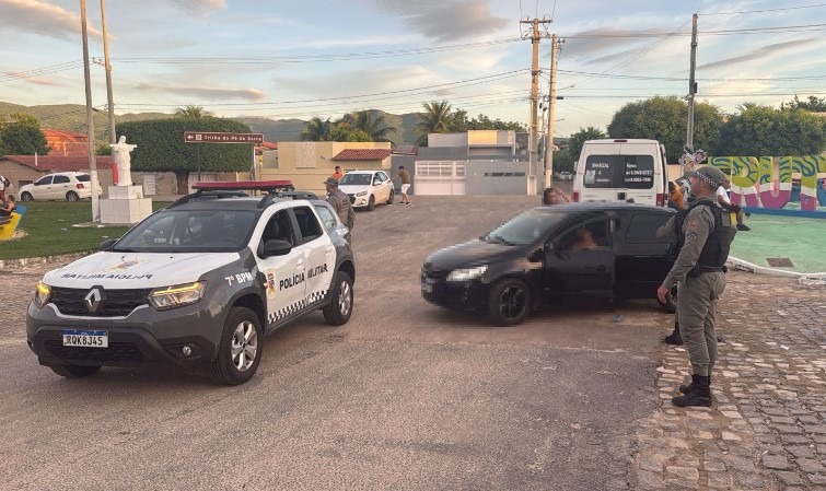 Motorista bate em viatura da PM e acaba preso por embriaguez ao volante no interior do RN