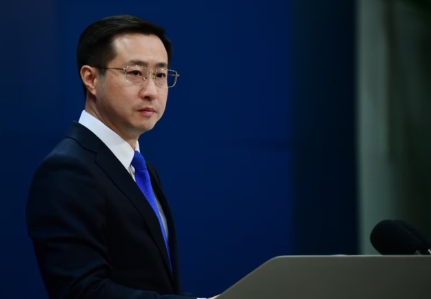 Em resposta a tarifas, China diz estar pronta para ‘qualquer tipo de guerra’ contra EUA