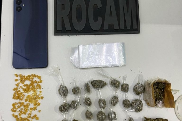 Menores são presos com motocicleta adulterada e posse de drogas em Parnamirim