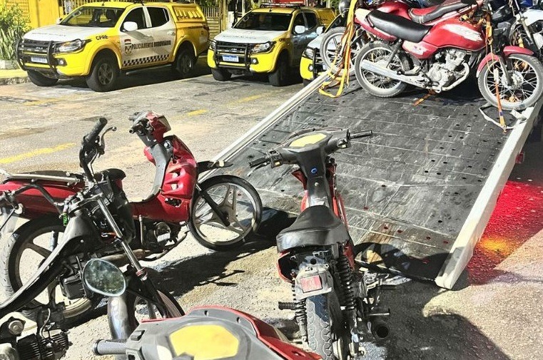 CPRE recolhe dez motos com escapes barulhentos na Zona Oeste de Natal