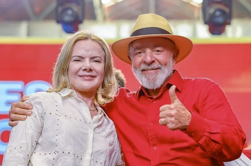 Gleisi Hoffmann toma posse hoje e assume articulação do governo Lula