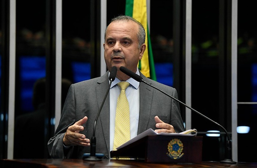 Rogério Marinho rebate Haddad sobre projeto que combate supersalários; entenda