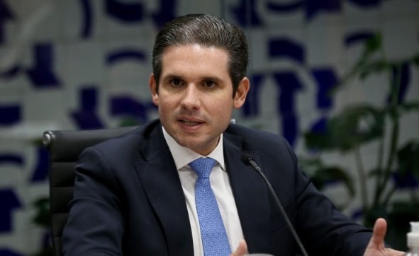 Motta faz apelo para evitar bate-boca em sessão da Câmara que deve ter STF e ministros de Lula