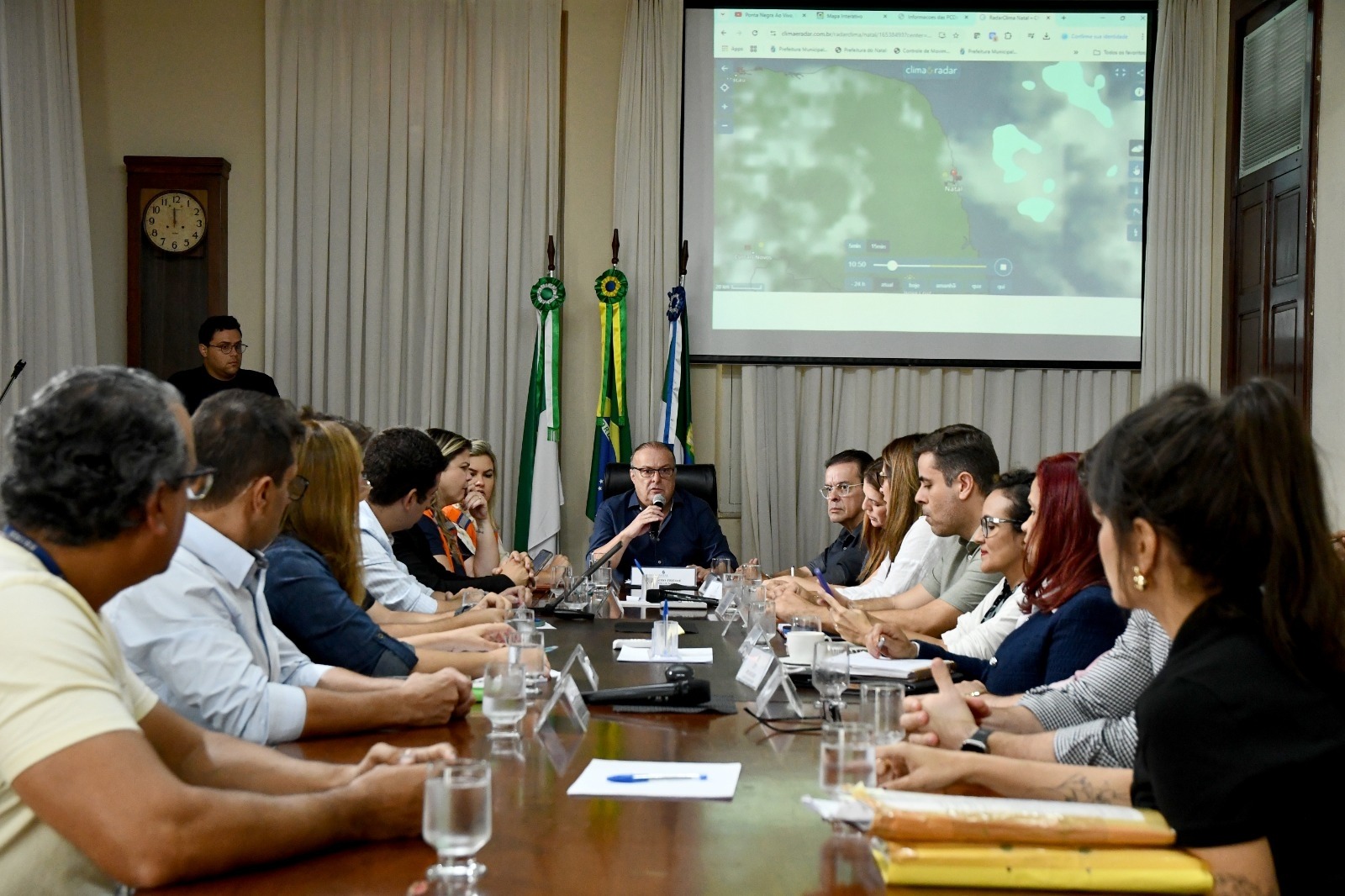 Em reunião sobre as chuvas, Paulinho anuncia ida a Brasília em busca de recursos