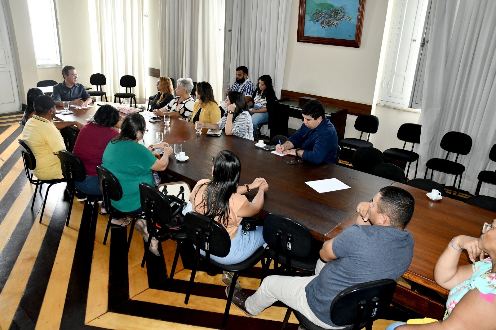 Prefeitura se reúne com permissionários do Mercado da Redinha