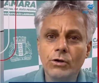 [VÍDEO] Ex-candidato a vereador defende regulamentar a profissão de “babão”: "Todo político precisa"