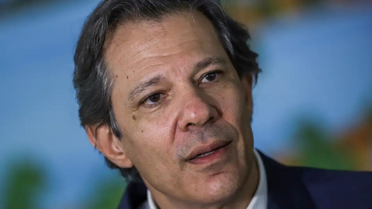 Pesquisa Quaest mostra avaliação negativa de Haddad explodindo; veja números