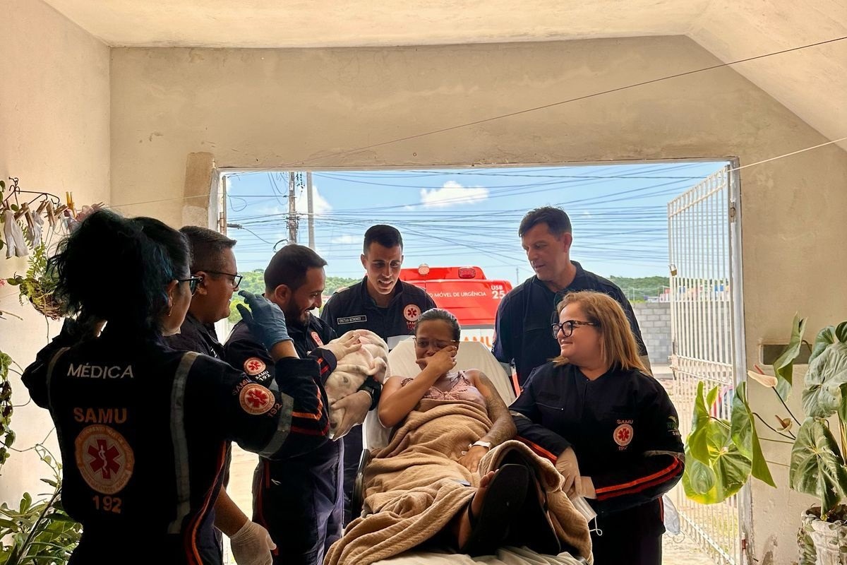 Samu realiza parto de emergência em residência na Zona Oeste de Natal