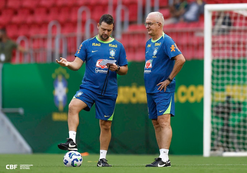 João Gomes, Beraldo, Éderson e Weverton são convocados para Seleção