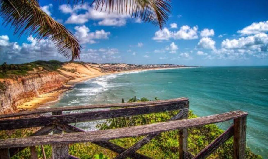Praia do litoral potiguar está entre os 5 melhores destinos do Brasil em 2025