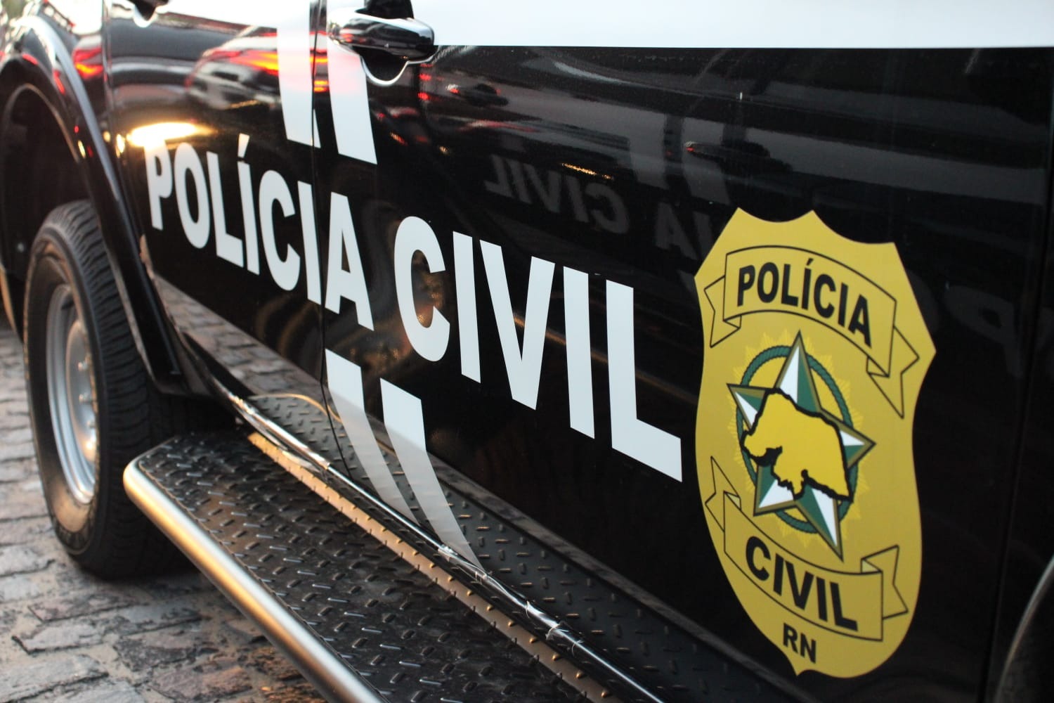 Operação prende grupo suspeito de roubar motorista de aplicativo em Natal