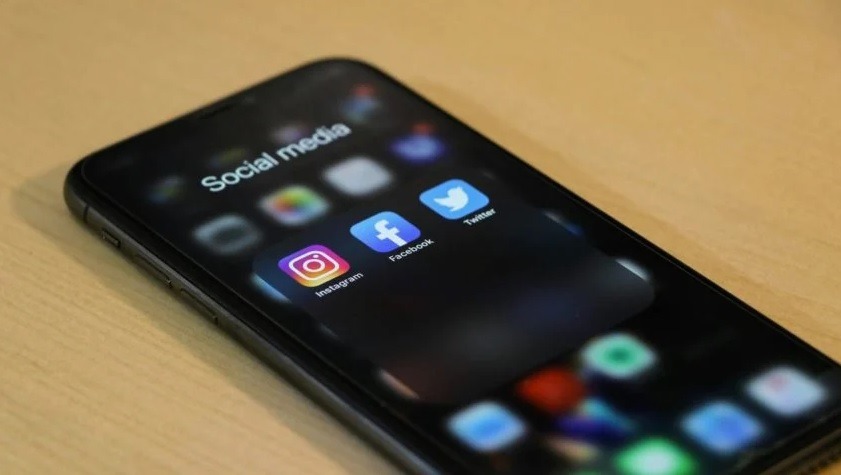 Brasil é o país que mais consome notícias pelas redes sociais