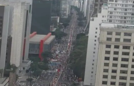 VÍDEO: Esvaziado, ato convocado por Boulos contra anistia vira piada nas redes
