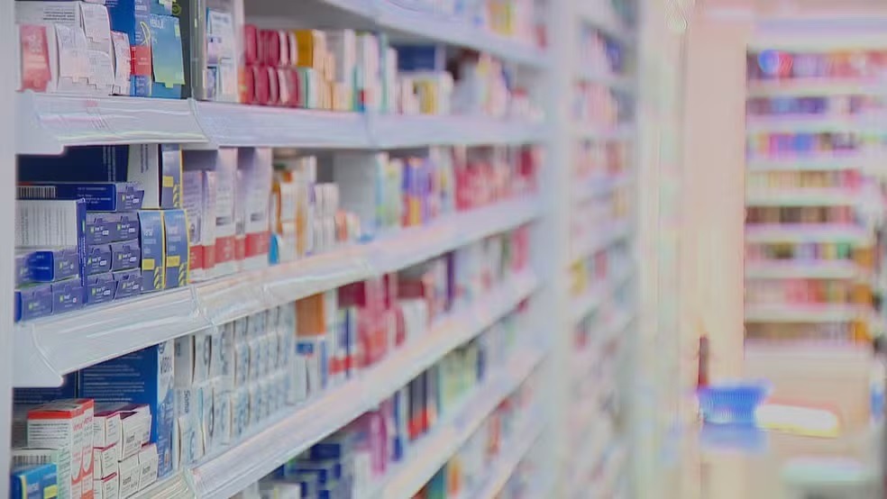 Preço máximo de medicamentos sobe hoje; veja o que muda