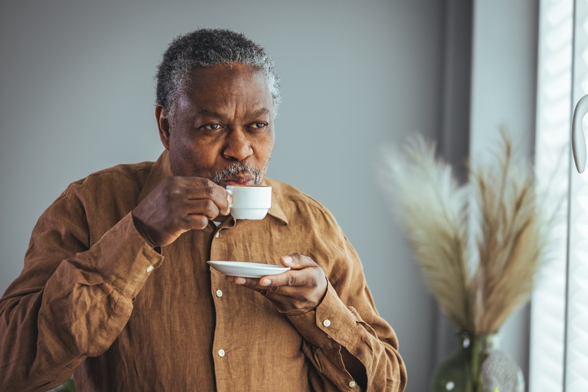 Médicos explicam por que o café pode dar vontade de ir ao banheiro