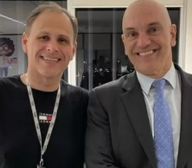 PF indicia ex-assessor de Moraes por vazar dados de investigações para a imprensa